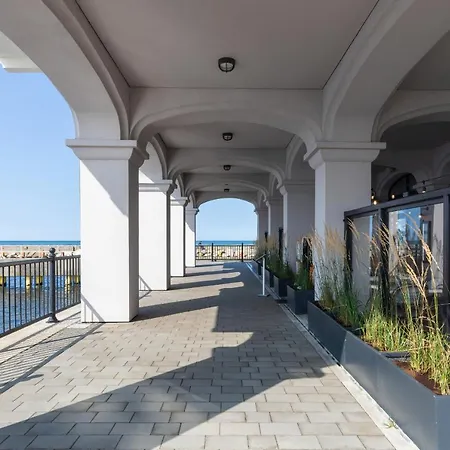 Bulwar Zachodzacego Slonca With Sea View Darlowo By Renters アパート