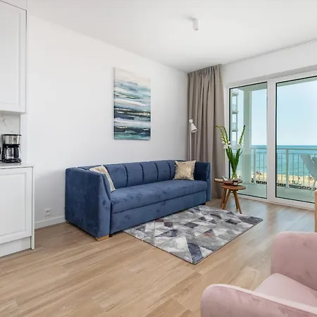 Bulwar Zachodzacego Slonca With Sea View Darlowo By Renters ダルウフコ