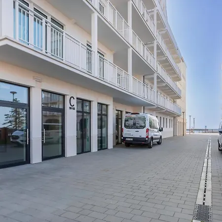Apartment Bulwar Zachodzacego Slonca With Sea View Darlowo By Renters *