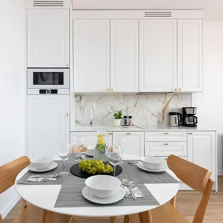 アパート Bulwar Zachodzacego Slonca With Sea View Darlowo By Renters ダルウフコ