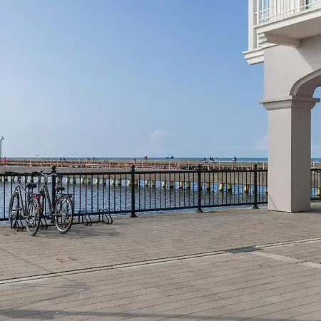 Bulwar Zachodzacego Slonca With Sea View Darlowo By Renters *