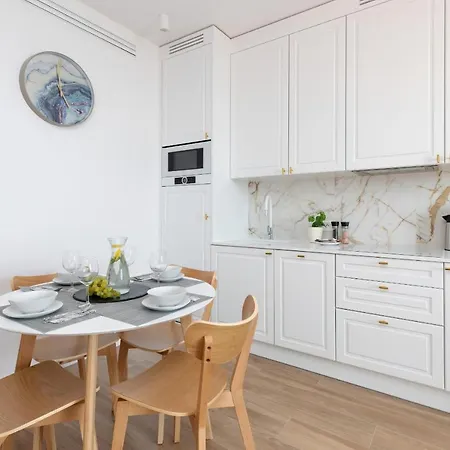 Bulwar Zachodzacego Slonca With Sea View Darlowo By Renters * דארלובקו