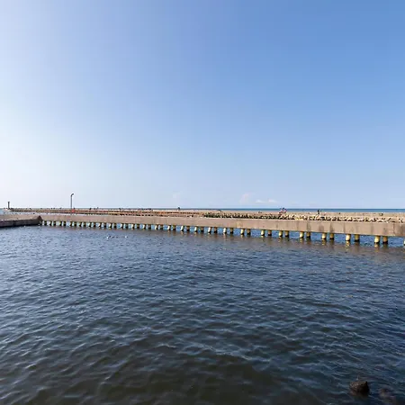 Bulwar Zachodzacego Slonca With Sea View Darlowo By Renters Apartment