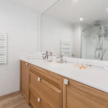 Bulwar Zachodzacego Slonca With Sea View Darlowo By Renters Apartment