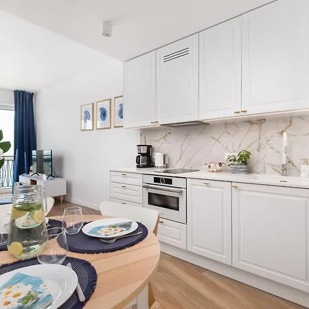 Apartment Bulwar Zachodzacego Slonca With Sea View Darlowo By Renters