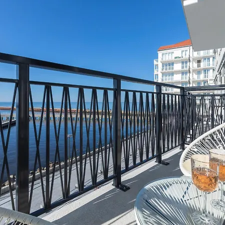 Bulwar Zachodzacego Slonca With Sea View Darlowo By Renters *