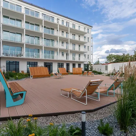 Bulwar Zachodzacego Slonca With Sea View Darlowo By Renters Apartment