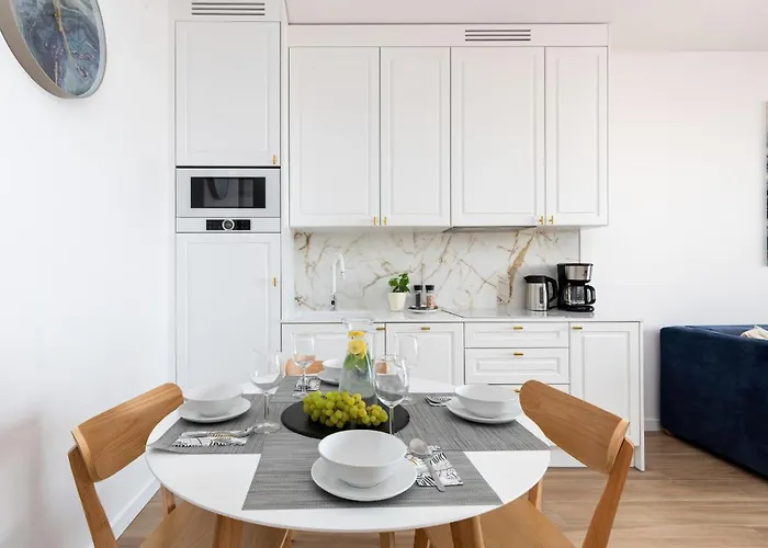 アパート Bulwar Zachodzacego Slonca With Sea View Darlowo By Renters ダルウフコ