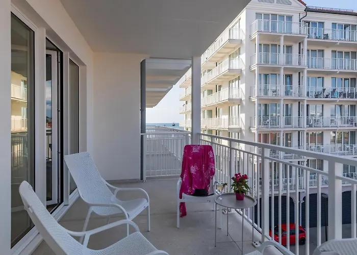 Bulwar Zachodzacego Slonca With Sea View Darlowo By Renters アパート ダルウフコ